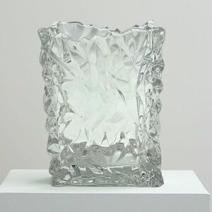 Rosenthal Abstract Crystal Vase Vintage 1970 / 
6"W × 35"D × 8.75"H GUC